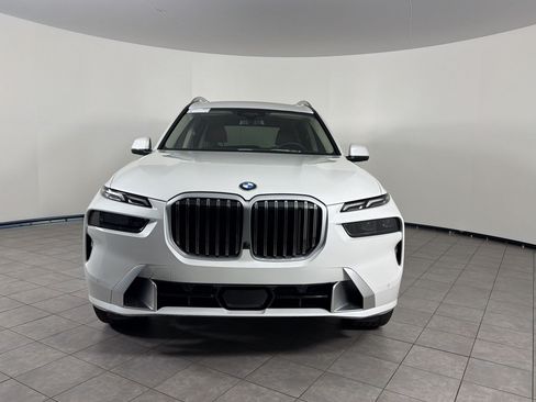 Used 2027 BMW X7 xDrive40i AWD/4WD image 6