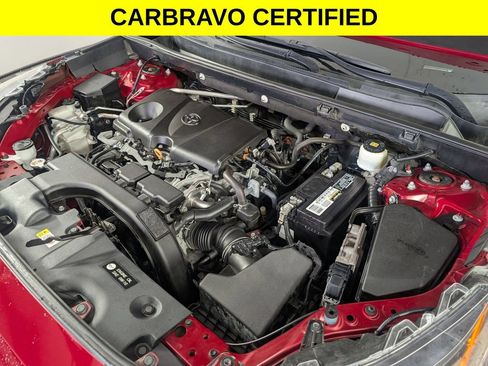 Used 2020 Toyota RAV4 LE FWD image 31