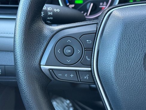 Used 2022 Toyota Camry LE image 26