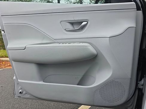 New 2026 Hyundai Kona SEL Premium image 35