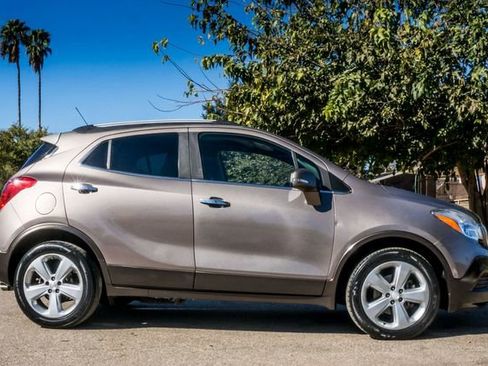 Used 2015 Buick Encore Base image 6