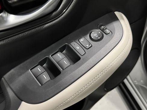 New 2026 Honda HR-V LX image 23