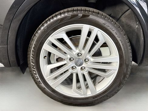 Used 2018 Audi Q5 2.0T Premium Plus w/ Premium Plus Package AWD/4WD image 37