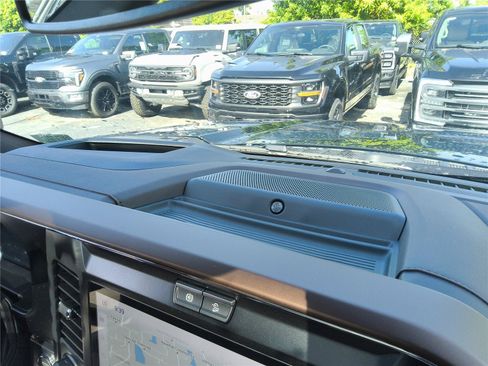 New 2026 Ford F350 King Ranch w/ Tremor Off-Road Package AWD/4WD image 32