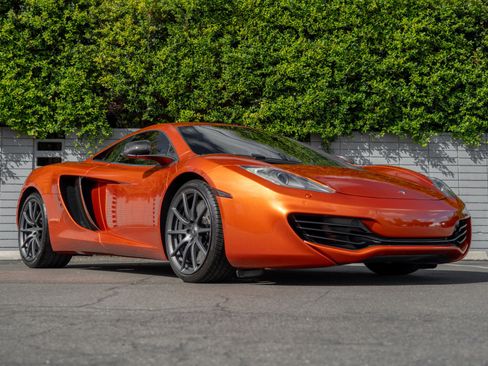 Used 2012 McLaren MP4-12C Coupe image 12