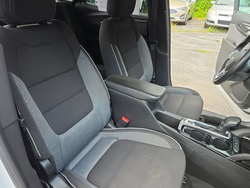 Certified 2024 Chevrolet TrailBlazer LT w/ Convenience Package FWD image 30