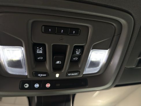 Used 2021 GMC Sierra 2500 Denali w/ Denali Ultimate Package image 21