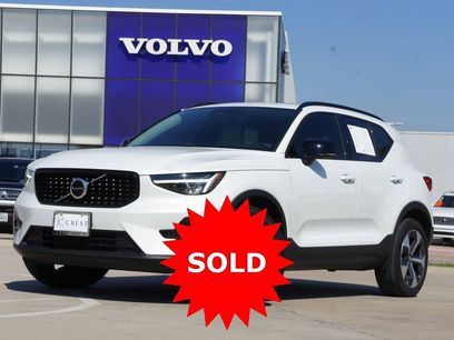 Certified 2023 Volvo XC40 B5 Plus w/ Protection Package Premier