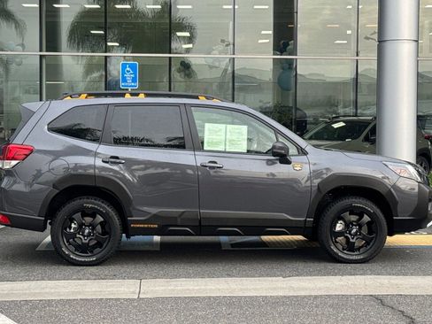 Used 2025 Subaru Forester Wilderness image 3