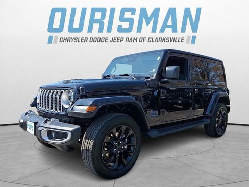 Certified 2025 Jeep Wrangler Unlimited Sahara AWD/4WD image 3