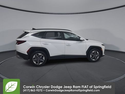 Used 2025 Hyundai Tucson SEL FWD image 15