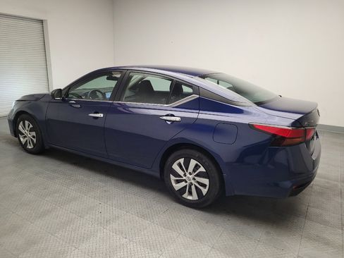 Used 2024 Nissan Altima 2.5 S FWD image 3