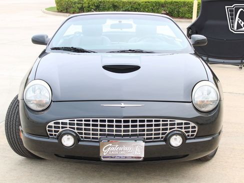 Used 2004 Ford Thunderbird RWD image 5