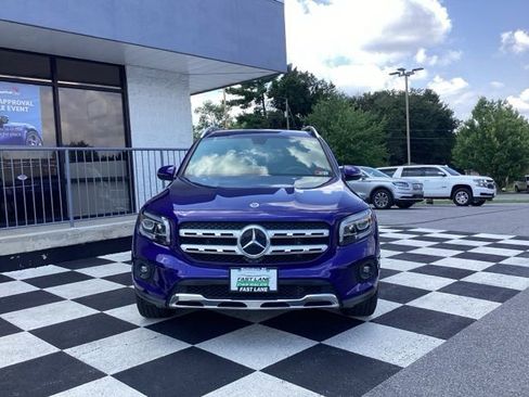 Used 2021 Mercedes-Benz GLB 250 4MATIC image 2