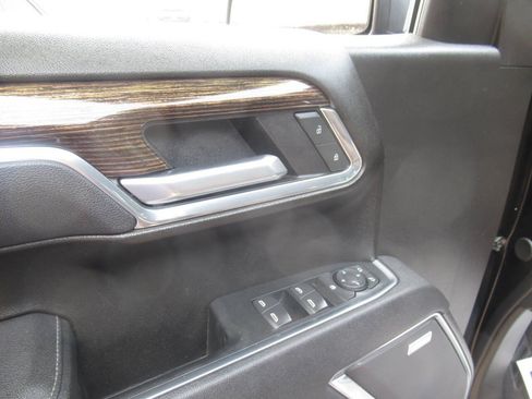 Used 2025 GMC Sierra 1500 Elevation w/ Preferred Package AWD/4WD image 21