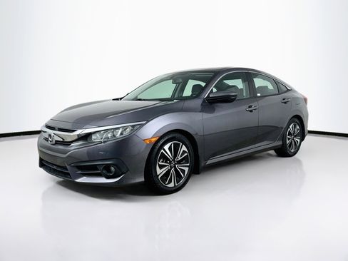 Used 2018 Honda Civic EX-L image 3