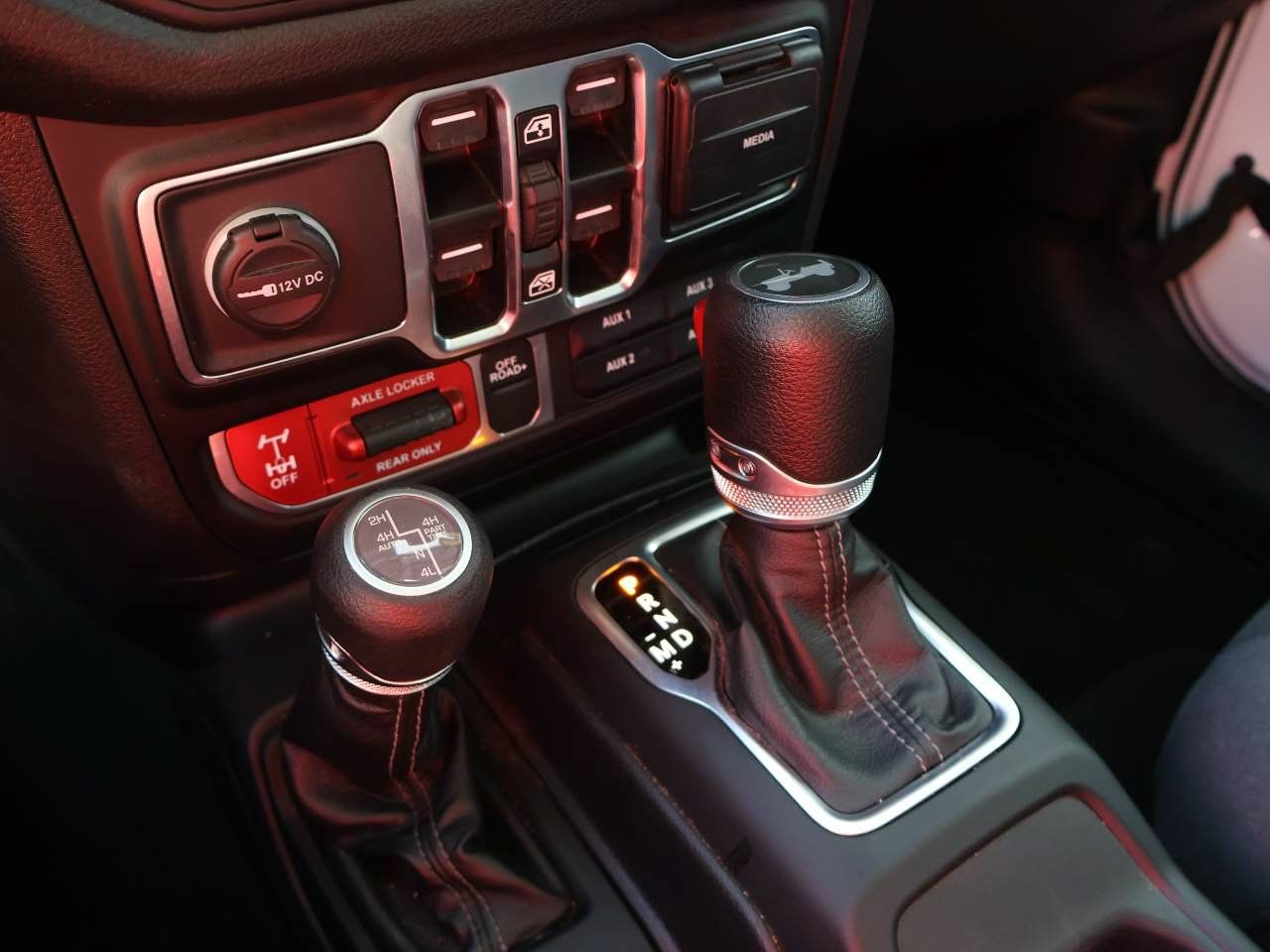 Used 2025 Jeep Wrangler Unlimited Sport S 4xe AWD/4WD image 17