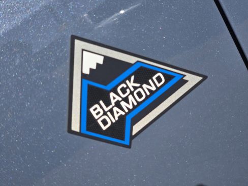 Certified 2023 Ford Bronco Black Diamond image 8