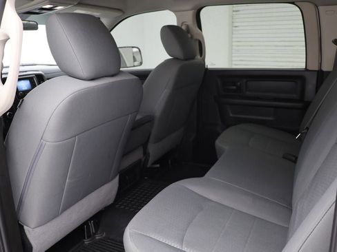 Used 2018 RAM 2500 Tradesman w/ Chrome Appearance Group image 15