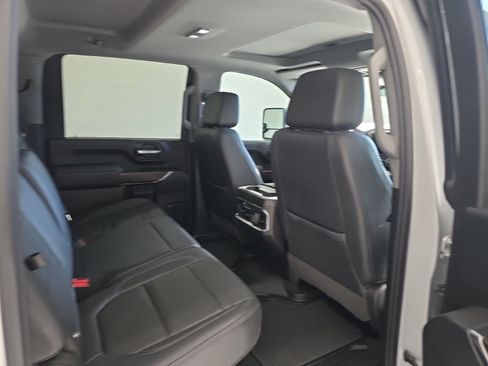 Used 2023 GMC Sierra 2500 Denali w/ Denali Ultimate Package image 13