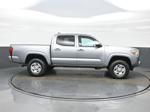 Used 2021 Toyota Tacoma SR image 7