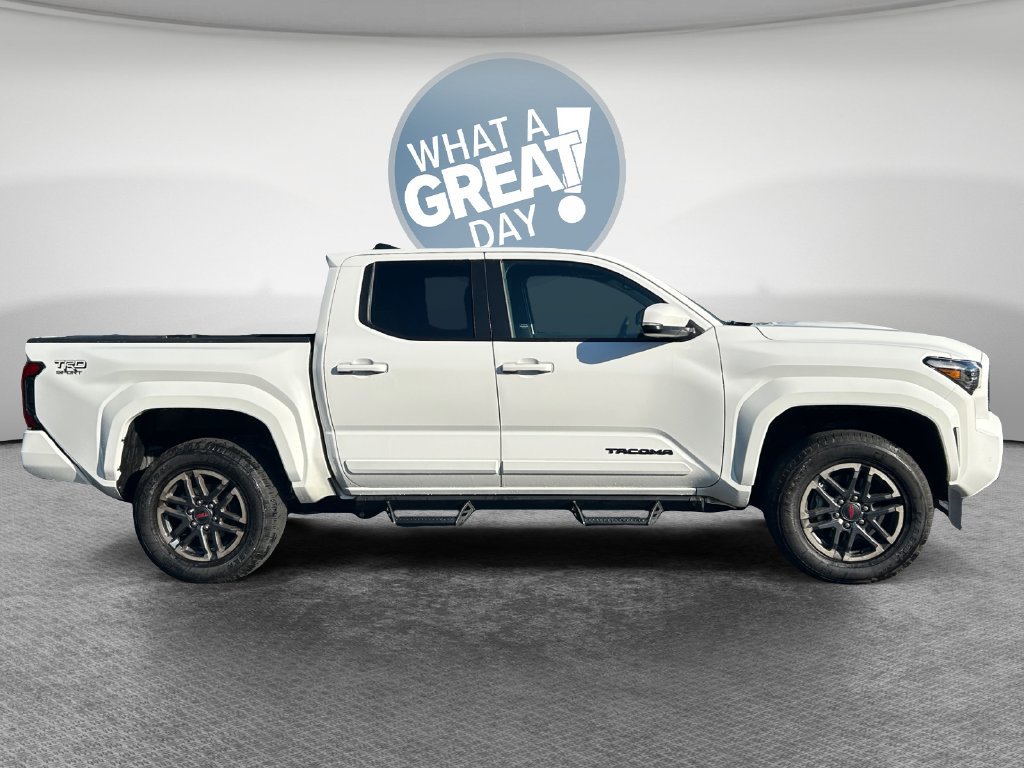 Used 2024 Toyota Tacoma TRD Sport w/ TRD Sport Upgrade Package AWD/4WD image 2