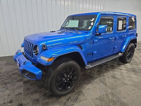 Used 2023 Jeep Wrangler Altitude image 8
