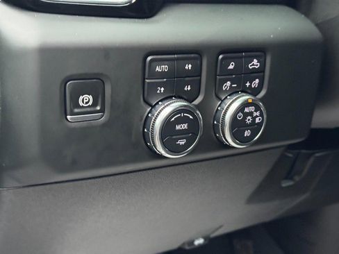 Used 2024 GMC Sierra 3500 Denali image 20