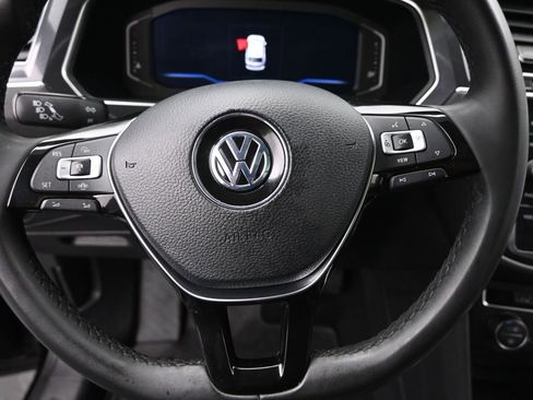 Used 2020 Volkswagen Tiguan SEL image 19