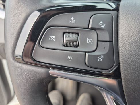 Used 2024 Buick Enclave Premium AWD/4WD image 25