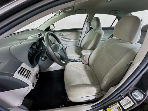 Used 2012 Toyota Corolla LE FWD image 13