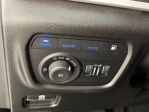 Used 2022 Jeep Grand Cherokee Limited 4xe AWD/4WD image 35