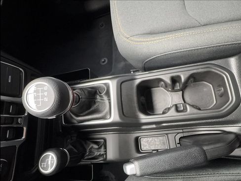 Used 2025 Jeep Wrangler Unlimited Sport AWD/4WD image 43