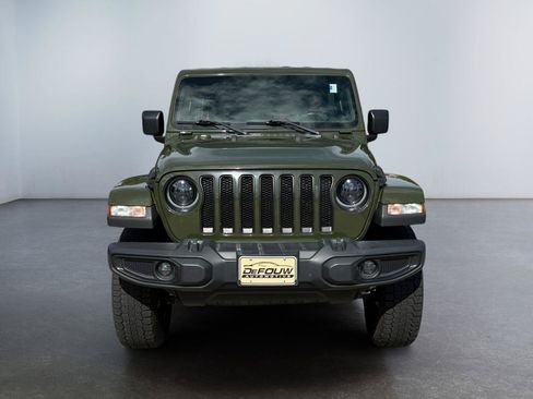 Used 2021 Jeep Wrangler Unlimited Sahara AWD/4WD image 8