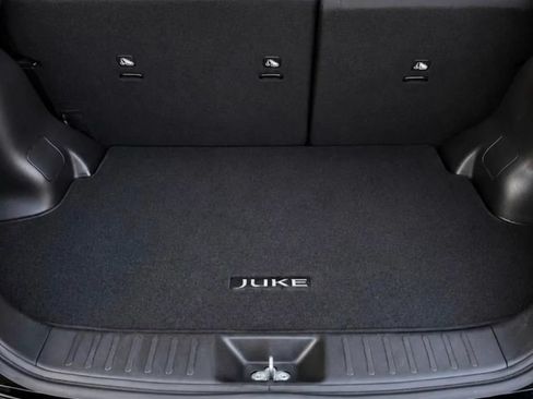 Used 2014 Nissan Juke S FWD image 12
