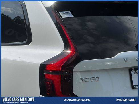 Used 2026 Volvo XC90 B6 Ultra w/ Protection Package AWD/4WD image 9
