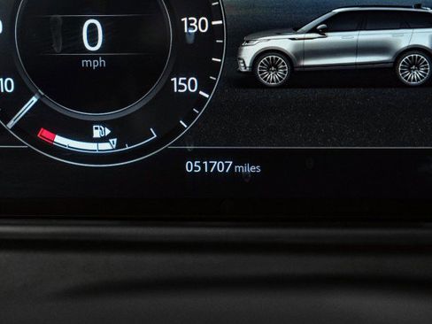 Used 2019 Land Rover Range Rover Velar R-Dynamic SE image 26