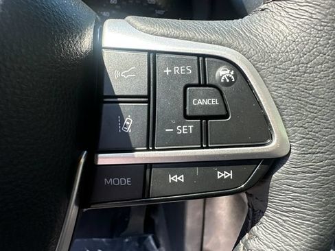 Used 2025 Toyota Sienna XLE w/ XLE Plus Package AWD/4WD image 33