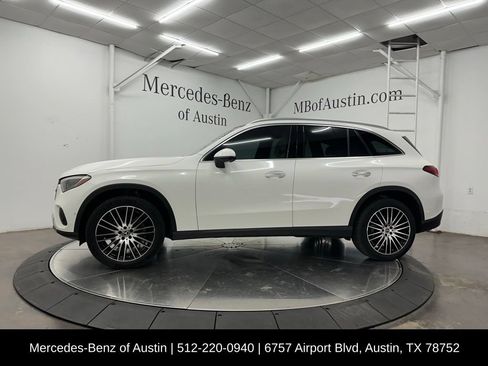 Used 2026 Mercedes-Benz GLC 300 image 4