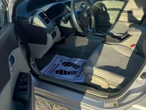 Used 2012 Honda Civic LX image 7