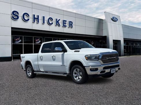 Used 2022 RAM 1500 Laramie AWD/4WD image 1