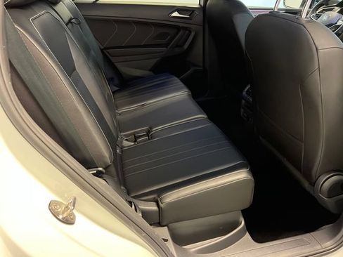 Certified 2023 Volkswagen Tiguan SE R-Line AWD/4WD image 12