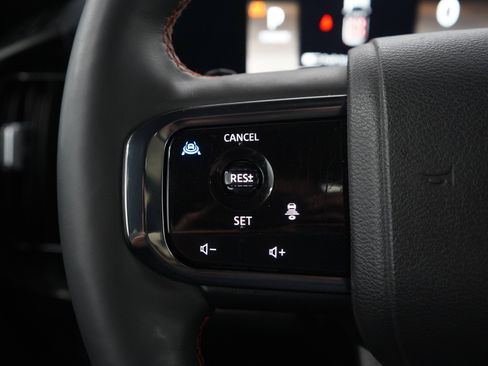 Used 2025 Nissan Armada PRO-4X w/ Pro-4X Premium Package AWD/4WD image 30