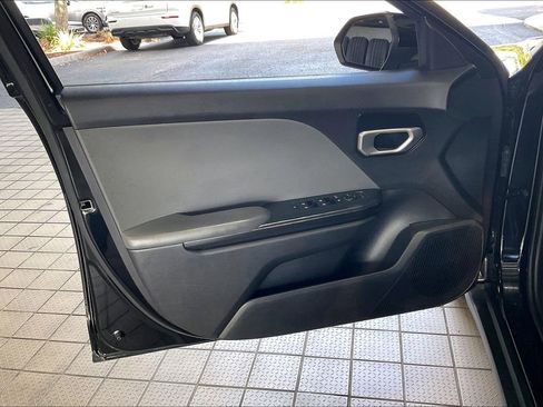 Used 2025 Kia K4 FWD image 2