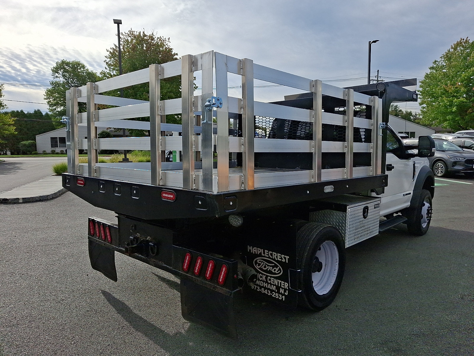Used 2017 Ford F550 4x4 Regular Cab Super Duty image 5