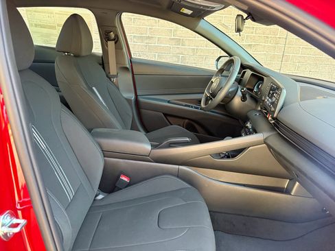 New 2026 Hyundai Elantra Sport FWD image 25