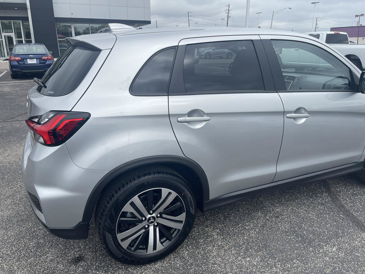 Used 2026 Mitsubishi Outlander Sport AWD image 14