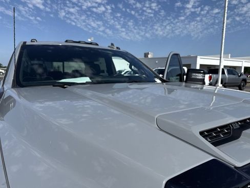 Certified 2025 GMC Sierra 2500 AT4X AWD/4WD image 37