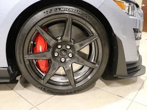 Used 2022 Ford Mustang Shelby GT500 w/ Carbon Fiber Track Pack image 7