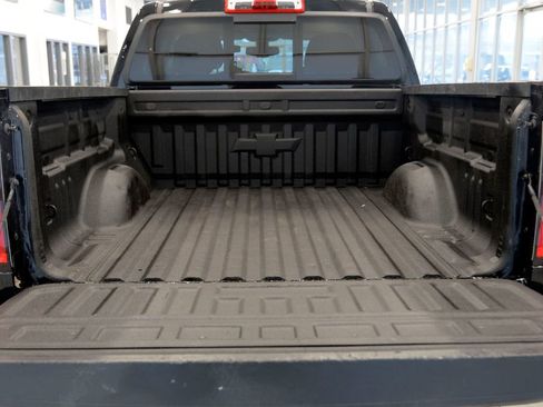 Used 2020 Chevrolet Colorado Z71 w/ Z71 Midnight Edition image 29